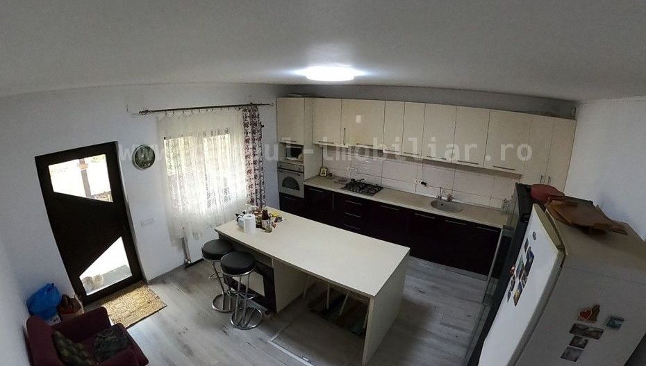 Vânzare Casă P+M + Beci – Ideală pentru o Familie Numeroasă – 328 mp - Poză 9