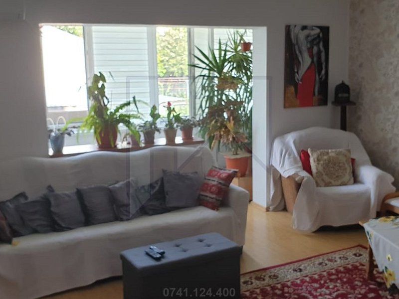 Vanzare apartament 3 camere Rahova - Caporal Ilina - Poză 1