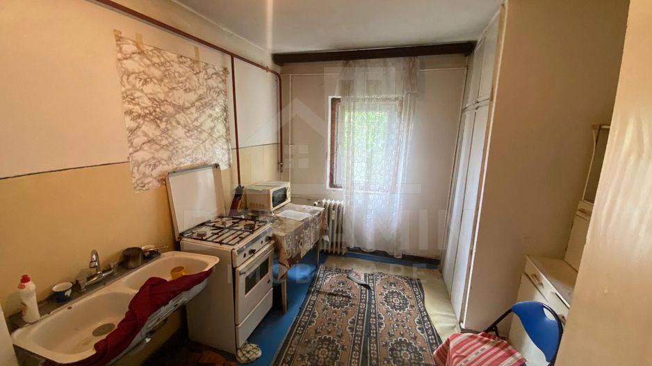 Apartament 2 camere semidecomandat spatios 56mp Rovine MOL - Poză 3
