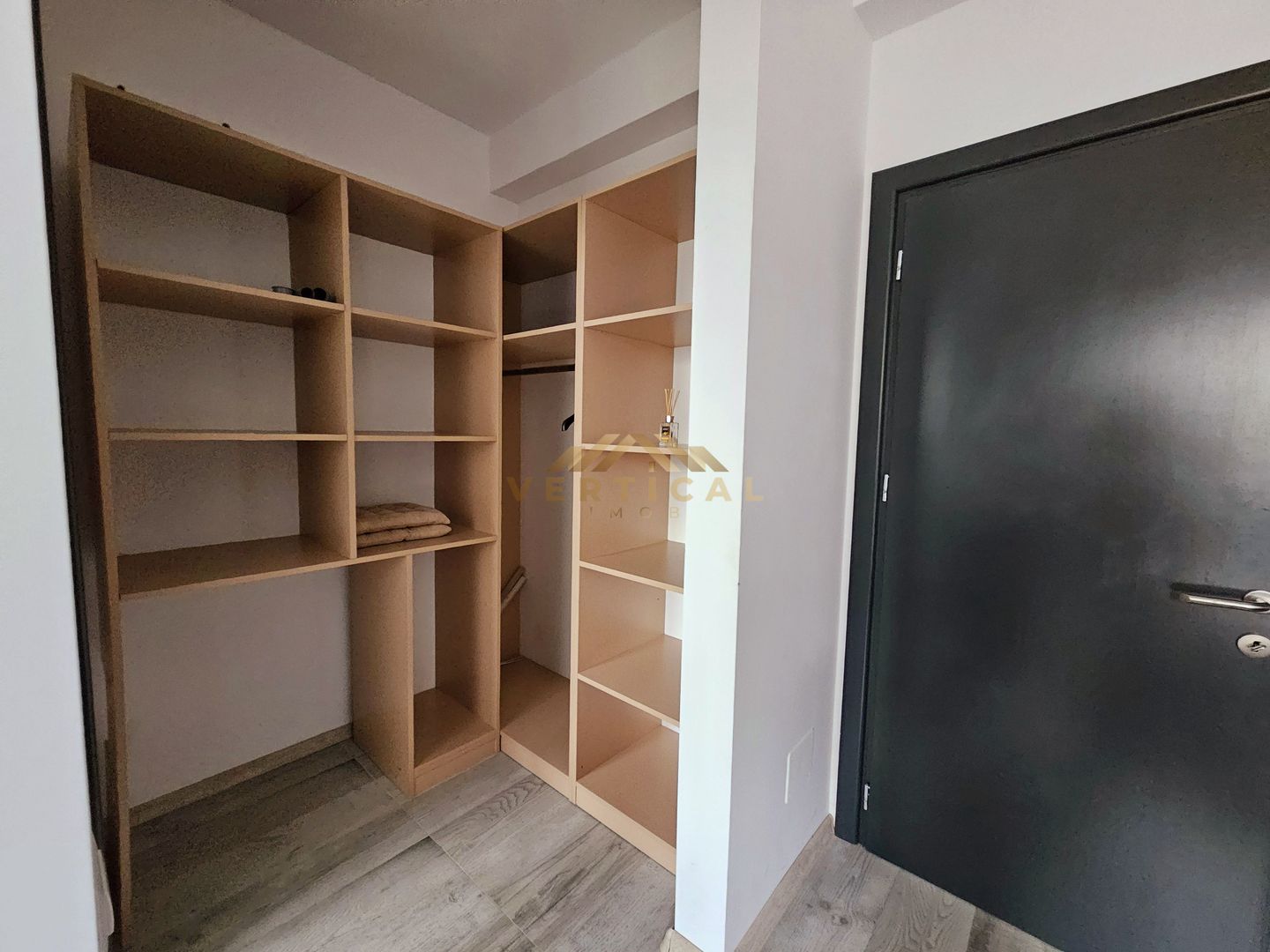 Casa parter mobilata si utilata - comuna Berceni - Poză 14