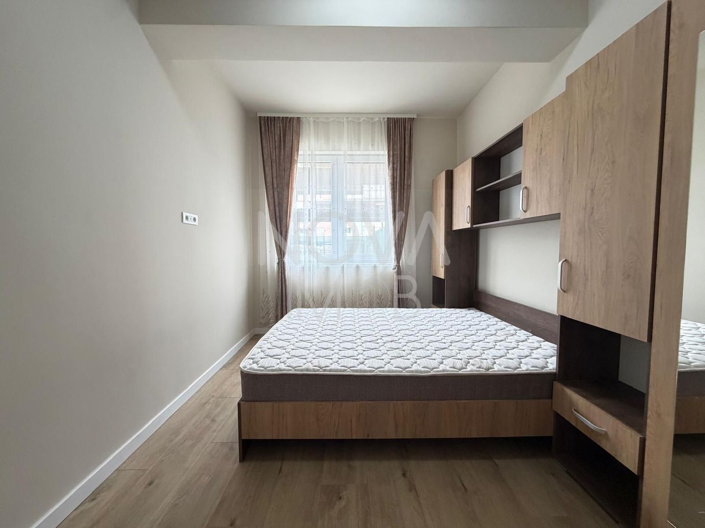Apartament 3 camere cu gradina, Calea Surii Mici - Poză 10