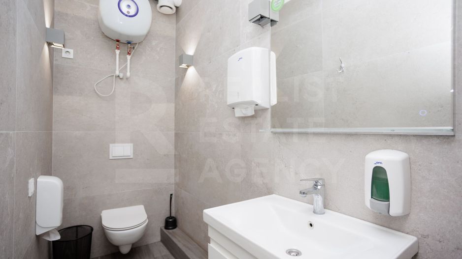 Se oferă oficiu sper chirie 270 mp, str. Petru Rareș, Centru - Poză 42