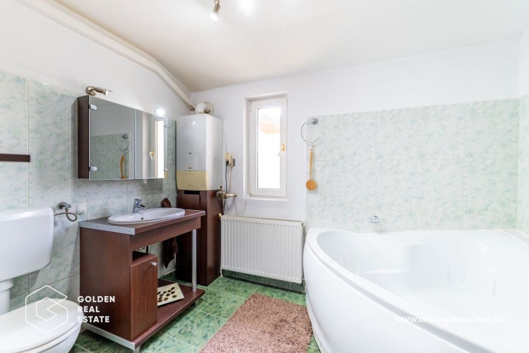 Vila moderna cu 3 apartamente, cartierul Functionarilor, teren 504 mp - Poză 9