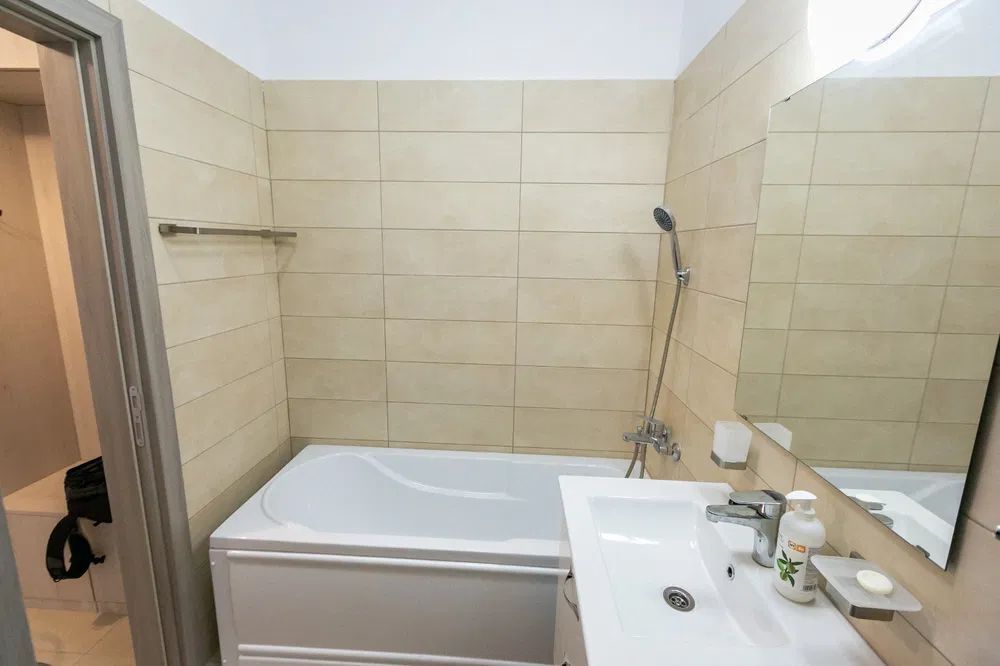 Studio superb de inchiriat Trinity Residence, parcare inclusa - Poză 6