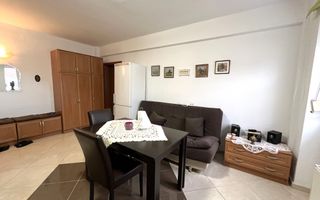 Apartament cu 2 Camere, Bloc cu Lift, Zonă Ultracentrală - Poză 1