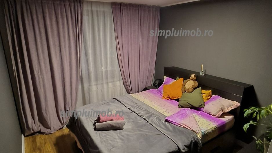 Oltenitei 2 camere decomandat sector 4 - Poză 3