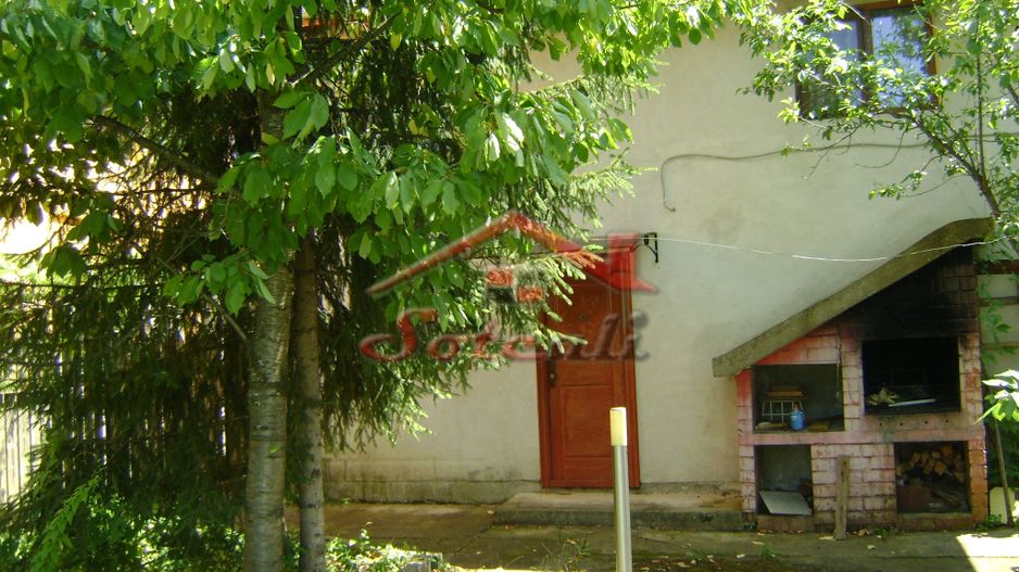 Casă / Vilă cu 7 camere de vânzare în Cornu - Poză 2