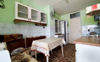 Apartament cu 4 camere decomandate, Centru - Poză 3