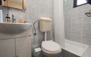 Casa de inchiriat Sibiu, 4 camere 2 bai - Poză 9