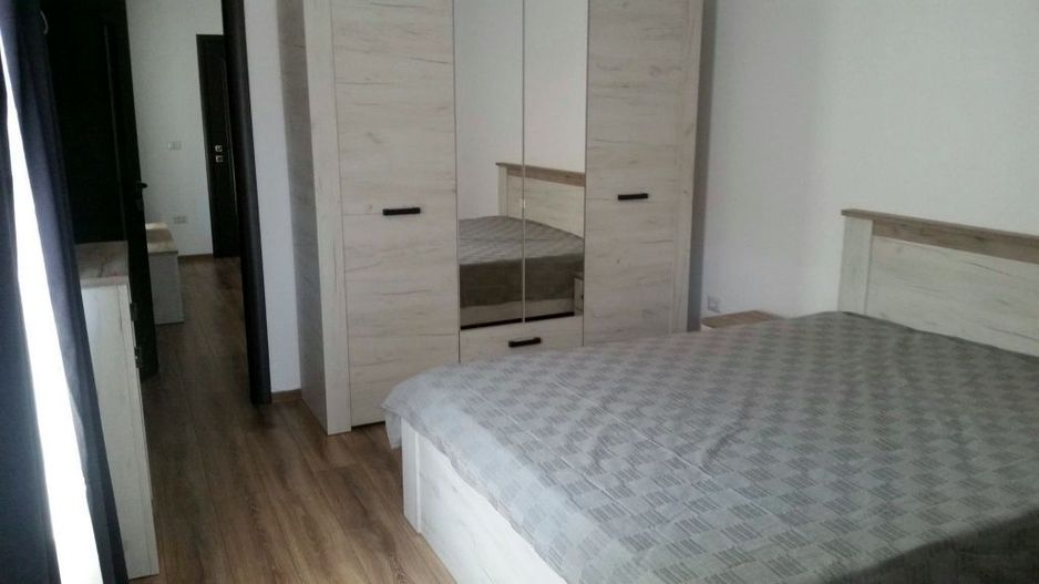 De inchiriat - casa renovata, mobilata si utilata complet - zona buna - Poză 5
