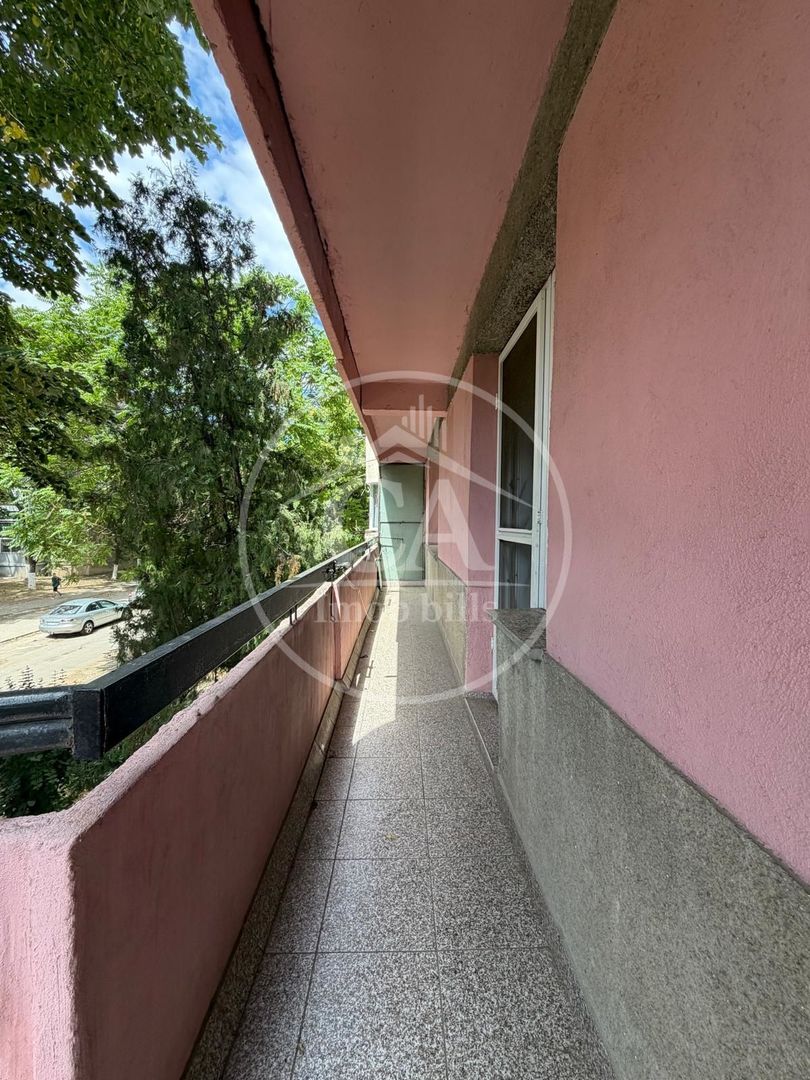 Apartament de vânzare cu 4 camere în zona Decebal, Oradea - Poză 11