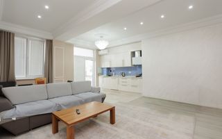 Chirie, apartament, 3 camere, str. Alexandru cel Bun, Centru - Poză 1