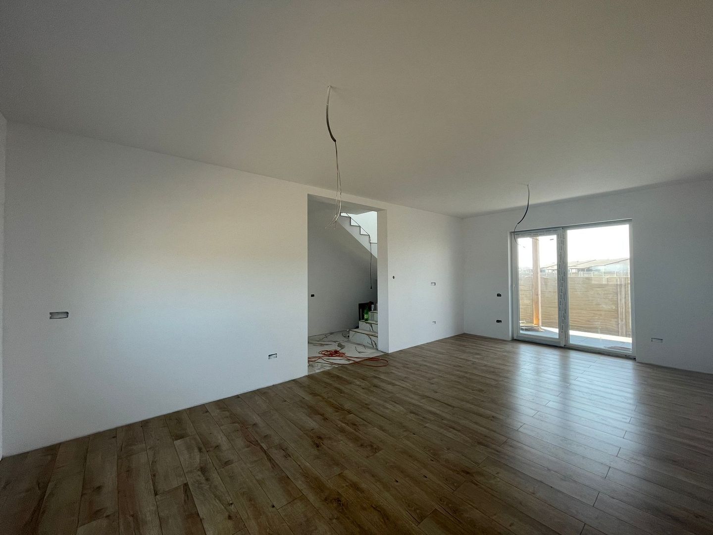 Duplex despartit prin baie | 3 camere | Super Preț | Urseni - Poză 3