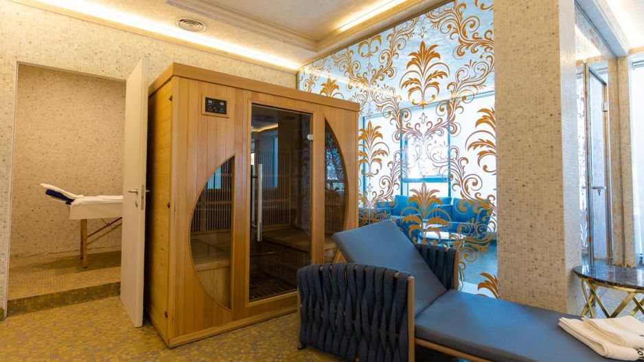 W REGAL Boutique Hotel & Spa – Mamaia - Poză 6