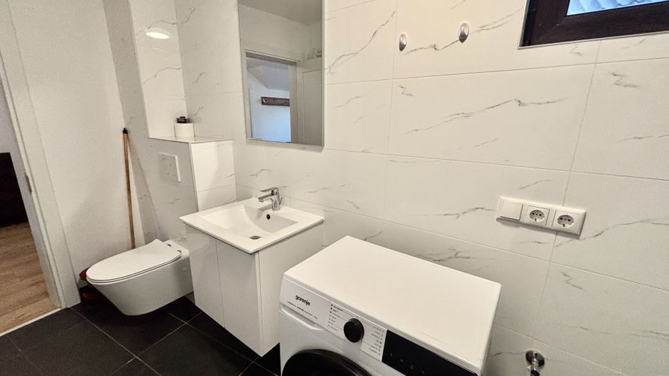 Apartament 3 Camere Spațios, Mobilat,  Curte și Balcon [ Zona Centrala ] - Poză 13