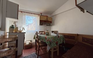 De vanzare apartament de 94MP cu curte de 90 MP - Poză 8