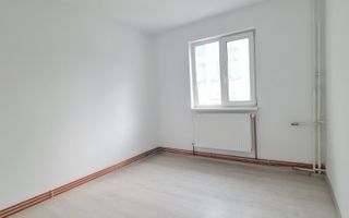 Apartament 2 camere Tractorul - Poză 4
