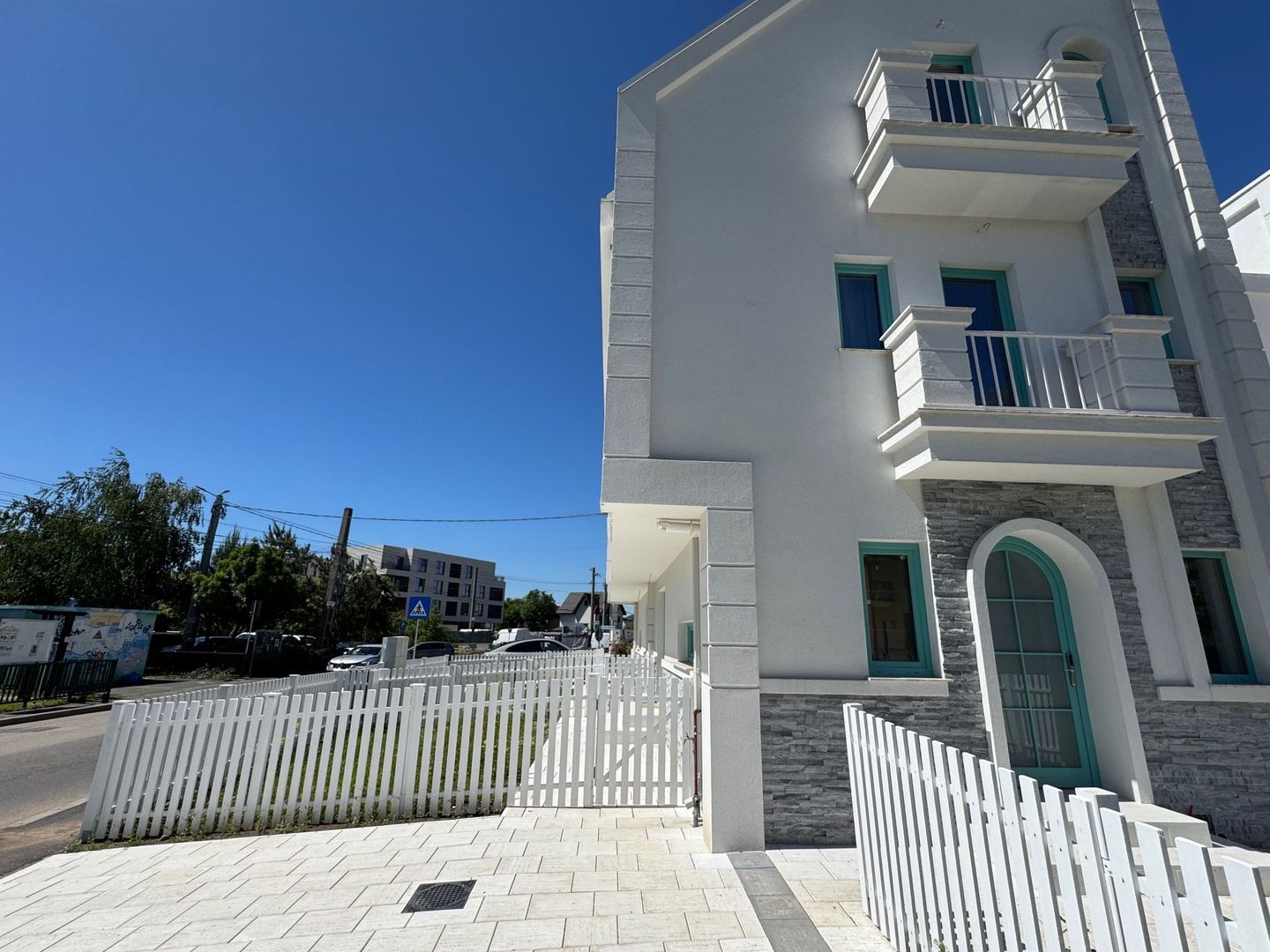 Vile ENGLEZESTI Premium Otopeni , zona BUNA - Poză 2