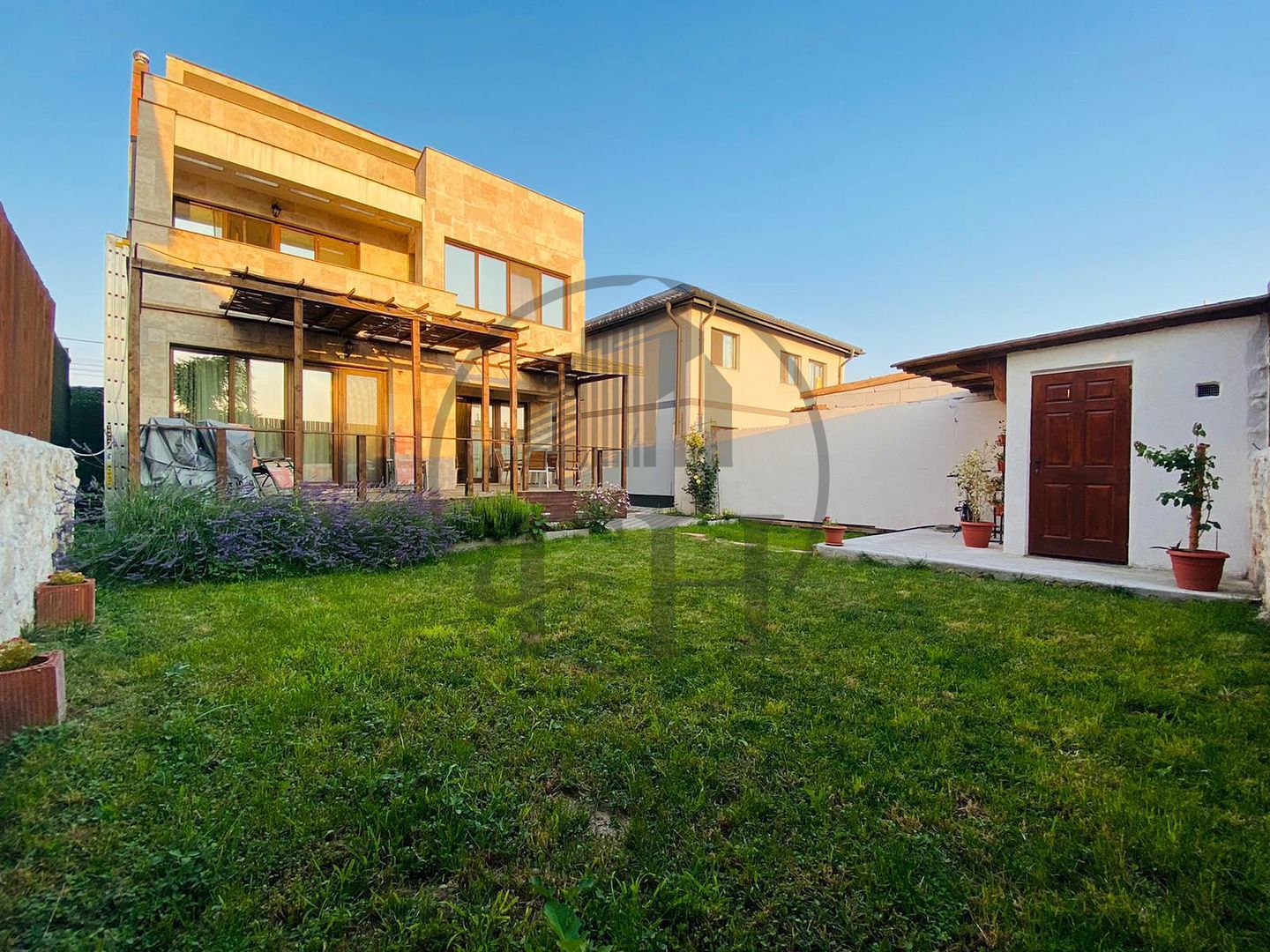 Casă / Vilă cu 6 camere de vânzare în Central, Mangalia - Poză 6