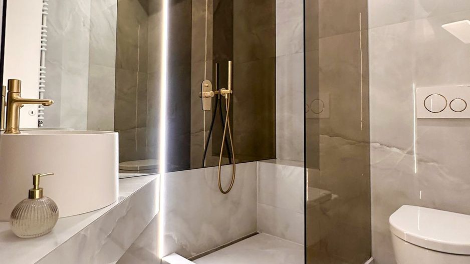 Închiriere apartament 3 camere 77mp - Poză 12