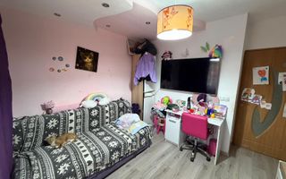 Apartament de vanzare decomandat -3 camere - Poză 1