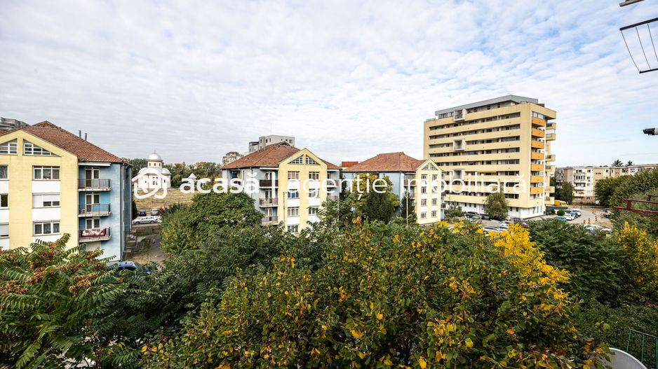 Rezervat Apartament cu 3 camere decomandat in Zona 300 - Poză 6