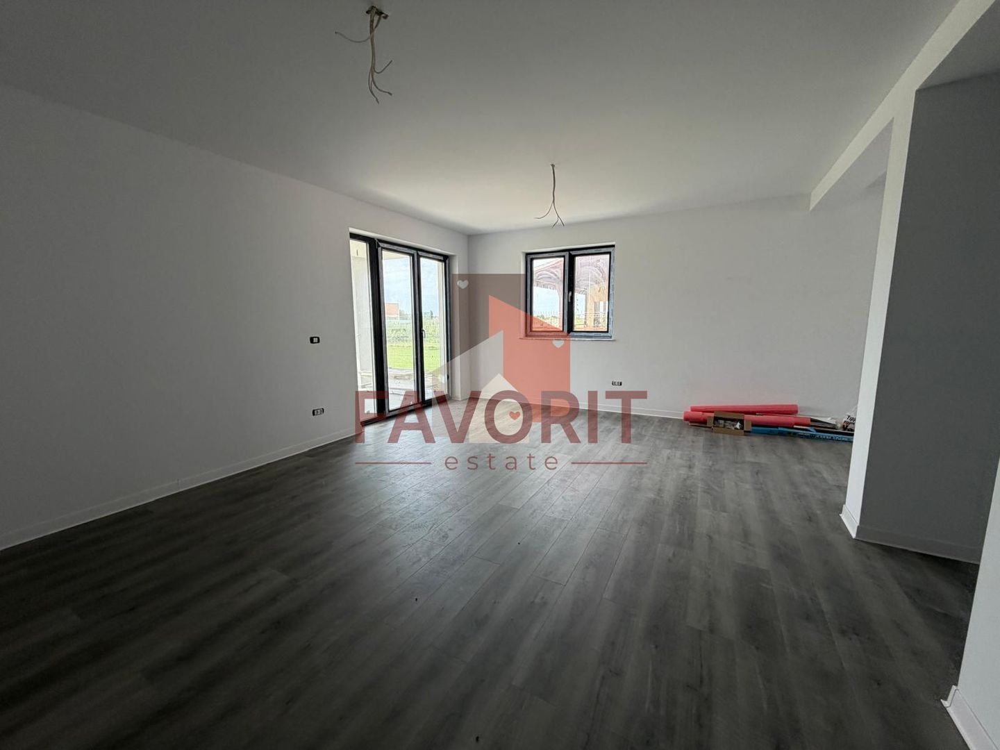 Duplex | Curte generoasa | Parter+Etaj+Pod | Toate utilitatile | 2 Bai - Poză 2