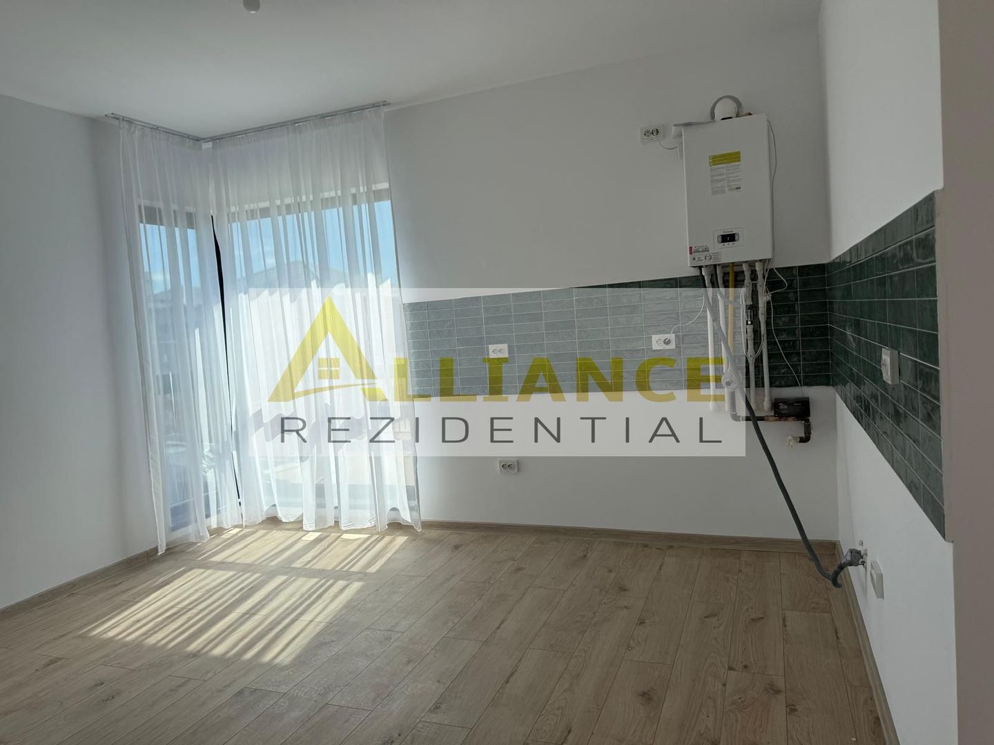 Casa individuala parter - 3 camere- 2 bai - teren 375mp - Poză 4