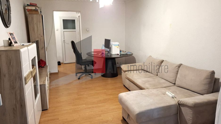 Apartament 3 camere decomandat, bloc H, Str.Rotundă, parter - Poză 1