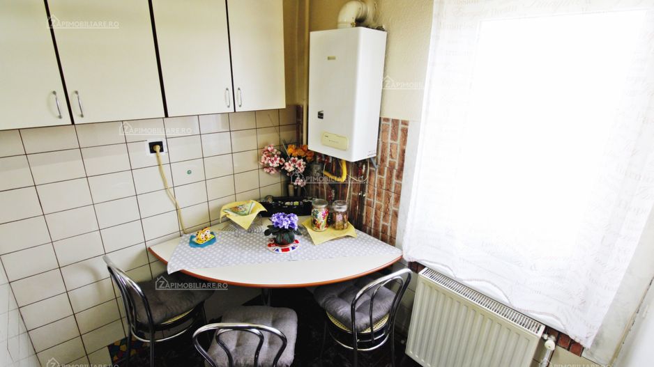 Tudor - Ap 3 cam - Etaj 1 cu balcon închis - Str. PandurilorZona Eon - Poză 9