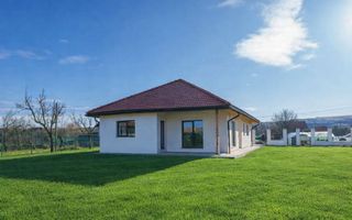 Casa individuala pe un singur nivel, 114 utili, teren 750, Jucu - Poză 3