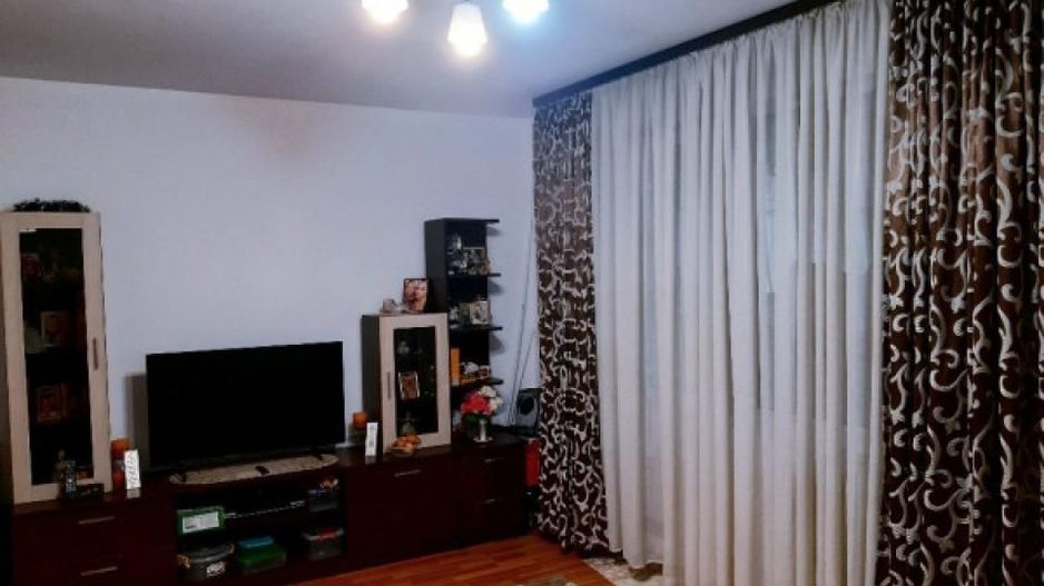 Vanzare Apartament 4 camere, Sector 5, Rahova - Poză 2