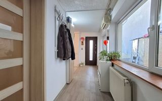 Casa de vanzare 3 camere Zona  Timpuri Noi - Poză 11