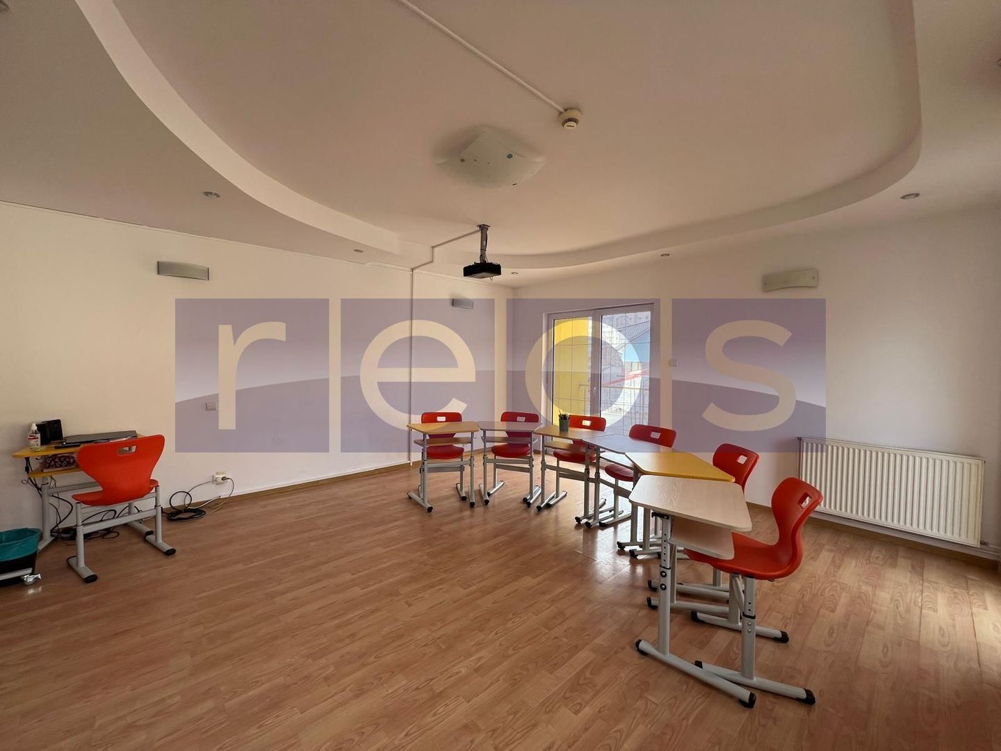 INCHIRIERE VILA 8 CAMERE | S+P+1+M - Poză 1