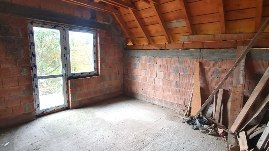 Casă la roșu de vânzare în Hărman, Cartierul Tineretului - Poză 15