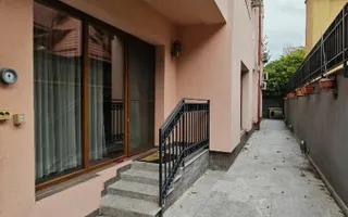 EXCLUSIVIST | Oază Urbană cu Curte Proprietate - Apartament 5 Camere, 3 Băi, 2 L - Poză 15