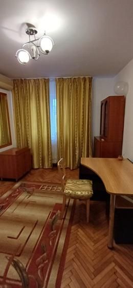 Apartament lux, zona Piata Victoriei, 4 camere , 2 bai, centrala termica  terasa - Poză 12