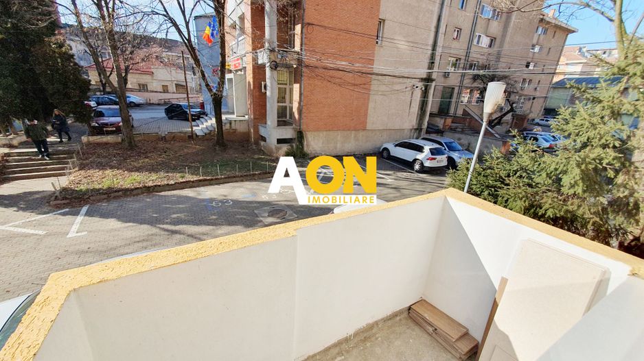 Apartament 2 camere, etaj 1, renovat complet, ultracentral - Poză 3