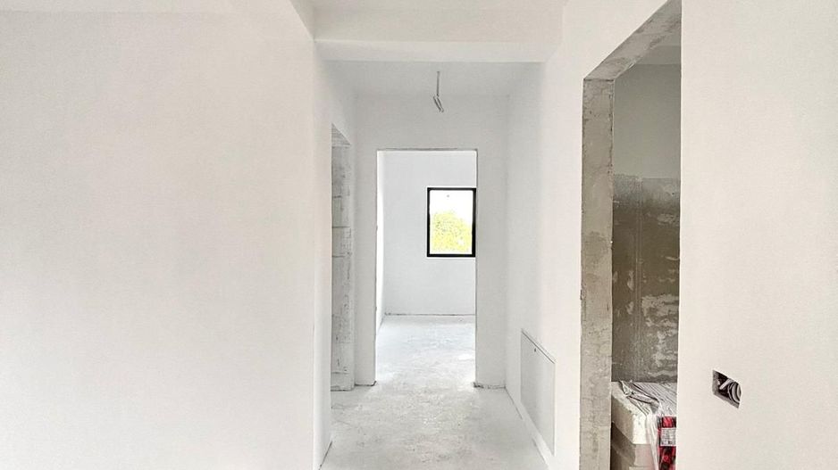 Casa individuala cu 4 camere - Zona Centrala - Utvin - Poză 8