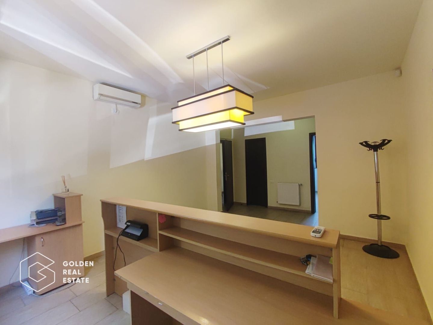 Spatiu cu multiple destinatii, 4 camere, locuri de parcare, Intim - Poză 2