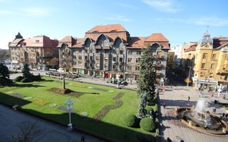 Apartament deosebit cu 3 camere în zona P-ta Victoriei - Poză 1