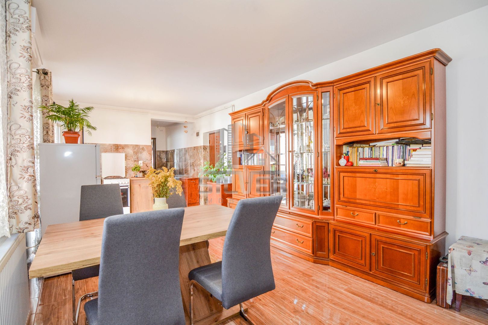 Apartament 3 camere cu Gradina si 2 locuri de parcare Poligon Floresti - Poză 2
