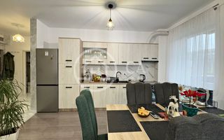 Apartament de vânzare cu 3 camere în Prima Universității, Oradea - Poză 1