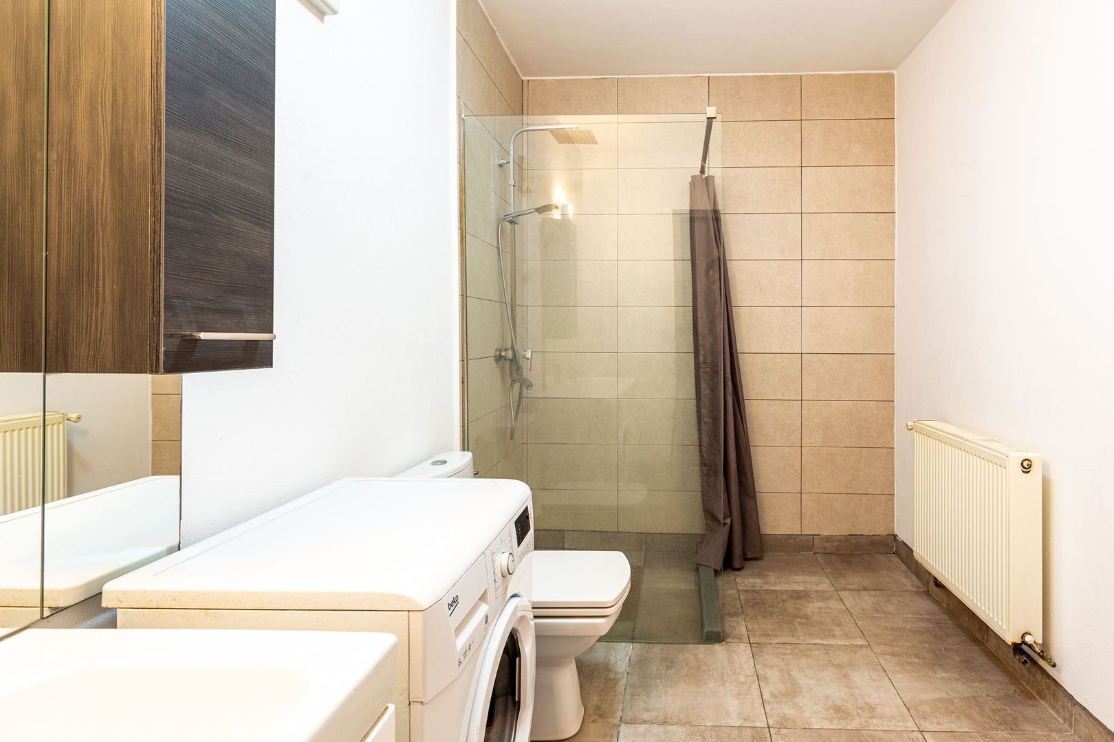 Oportunitate! Casă individuală în Pârneava. - Poză 13