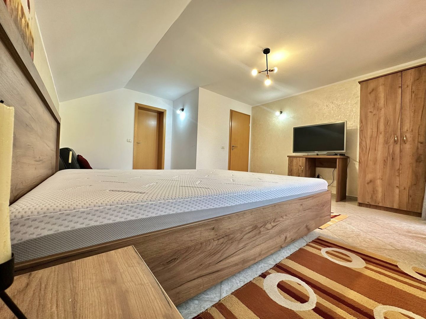 Casă de închiriat – Tohanu Nou, Str. Branului - Poză 16