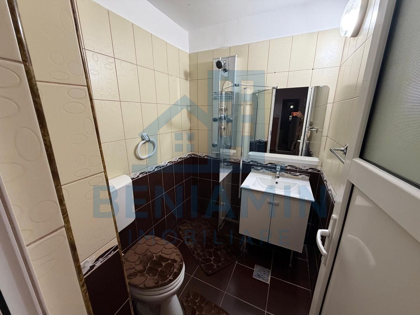 3 Decomandate-Parter-Loc parcare-2 bai-1990-Boxa-Florilor-64mp-Liber - Poză 6