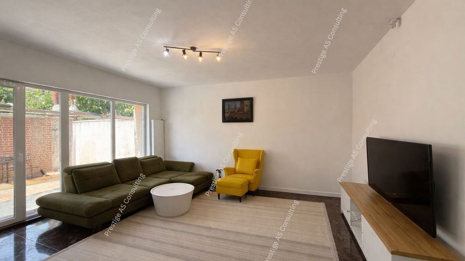 Vila individuala renovata complet | 6 camere | 500 mp teren | Str Jean Monnet - Poză 11