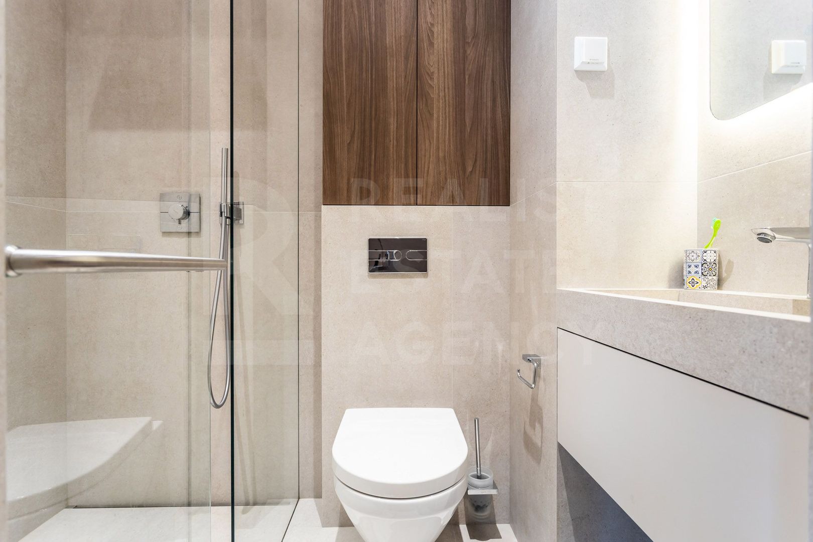 Vânzare, penthouse, 3 odăi + living , str. Onisifor Ghibu, Buiucani - Poză 16