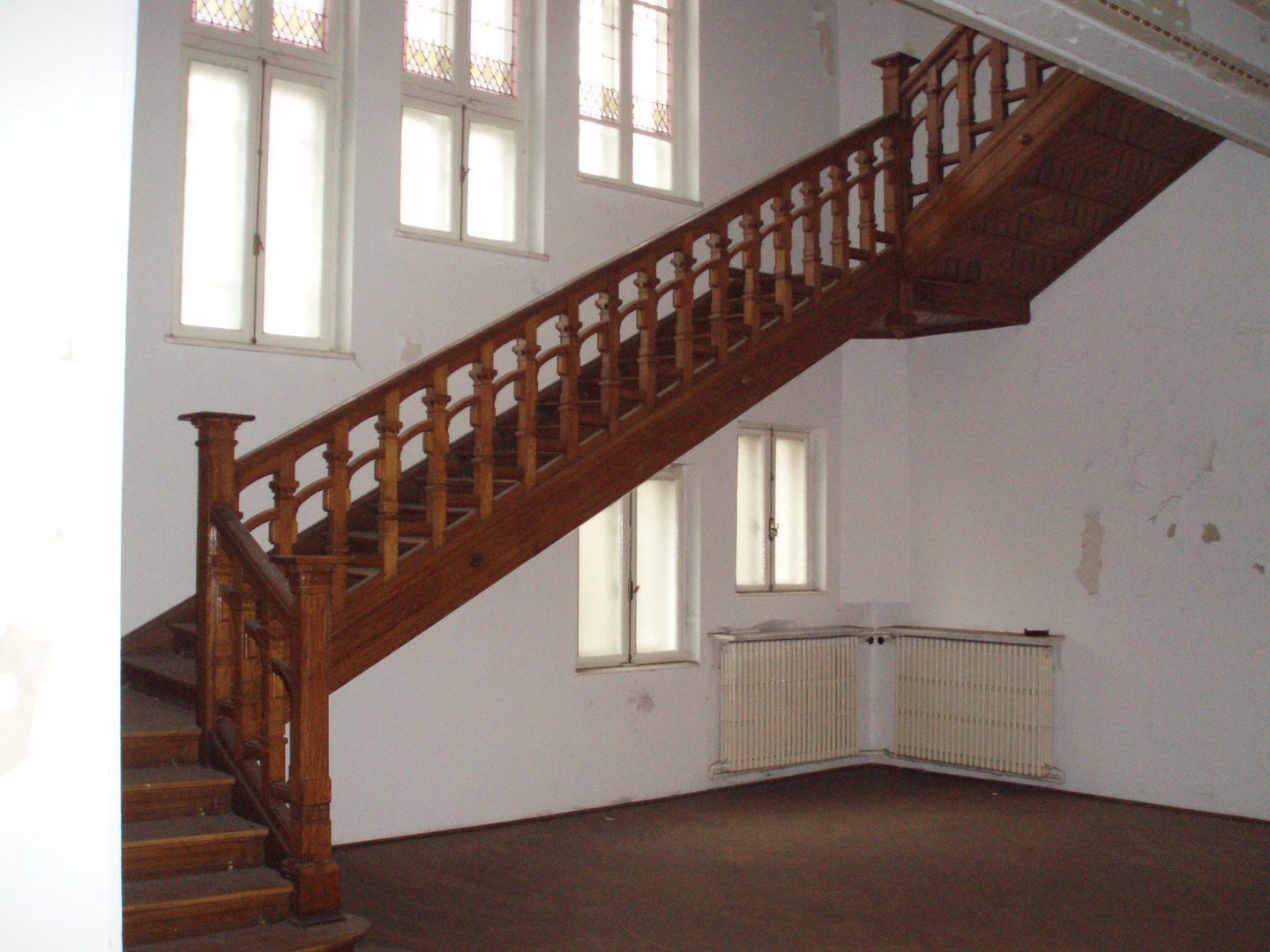 Vila 1000 mp teren 750 Romana Victoriei 16 camere - Poză 18