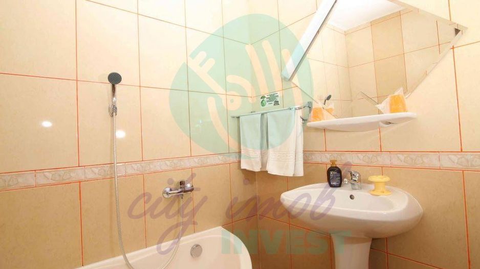 Vila cu 24 de camere cu priveliste superba ideal investitie in PREDEAL - Poză 9